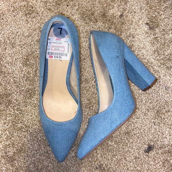 Not Tust a Pump Jean Pumps - Picture 2 of 3